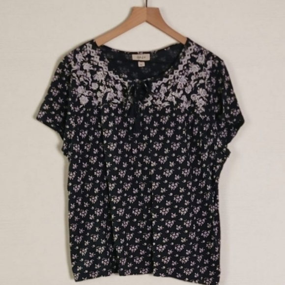 Tops - Style & Co XXL Navy Floral Short Sleeve Blouse Tie Neck